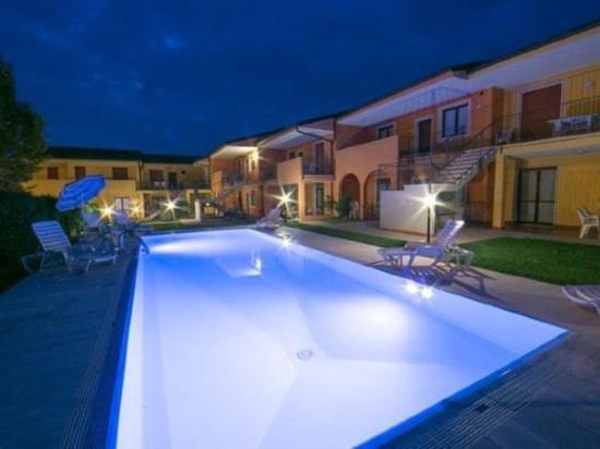 Vida Loca Apartments La Meridiana Пескиера дел Гарда Екстериор снимка